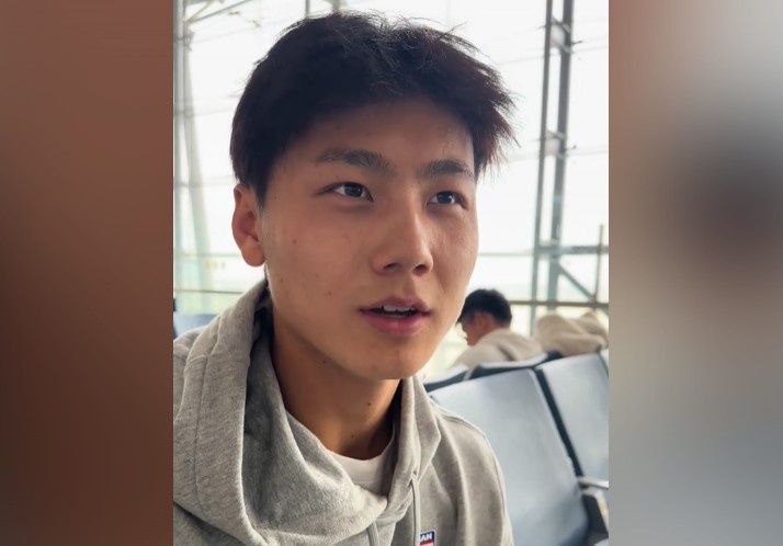  為何半場過后不久被換下？毛偉杰：兩條腿特別緊，李導(dǎo)怕我受傷