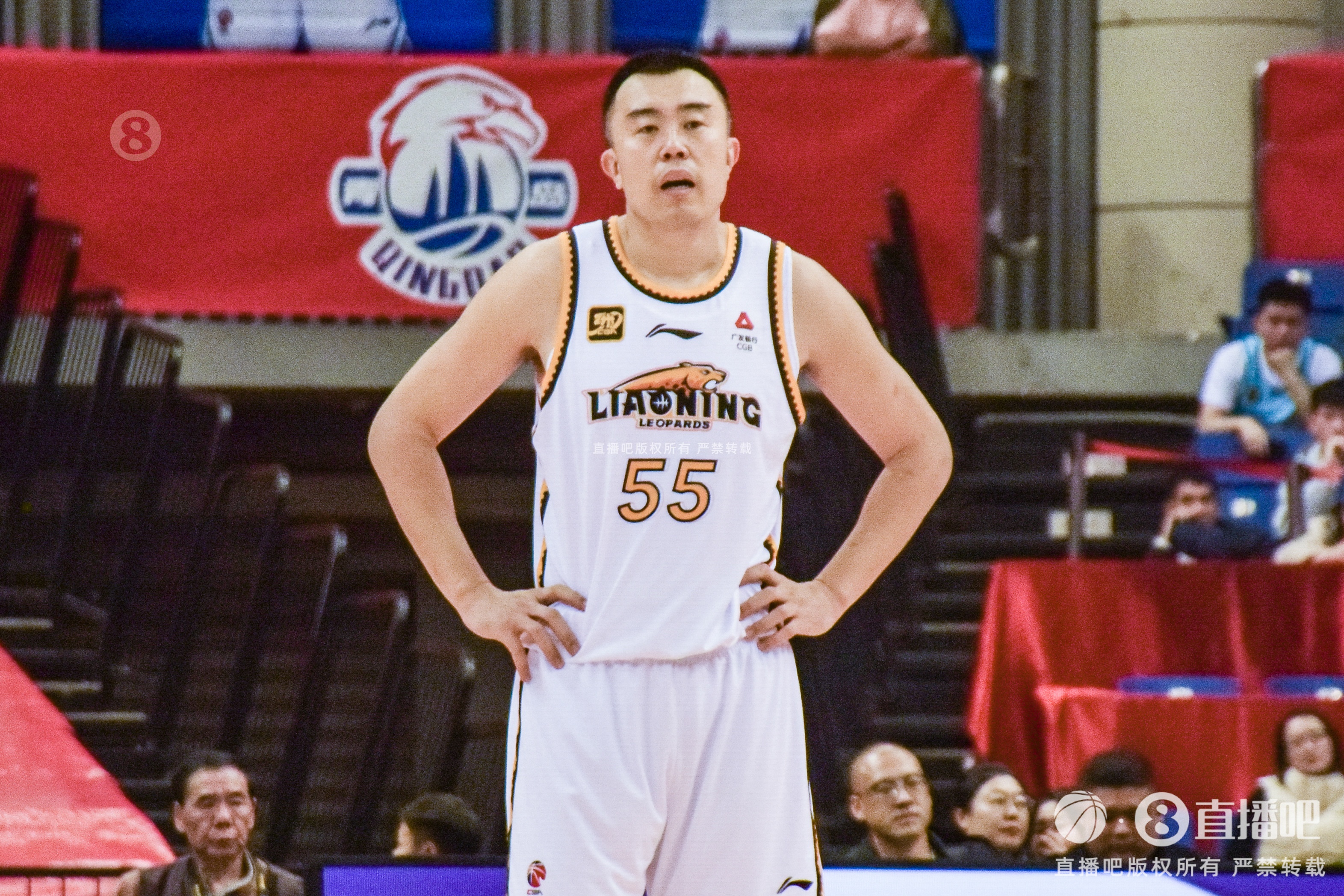  老將盡力了！韓德君5中4高效拿下14分6籃板