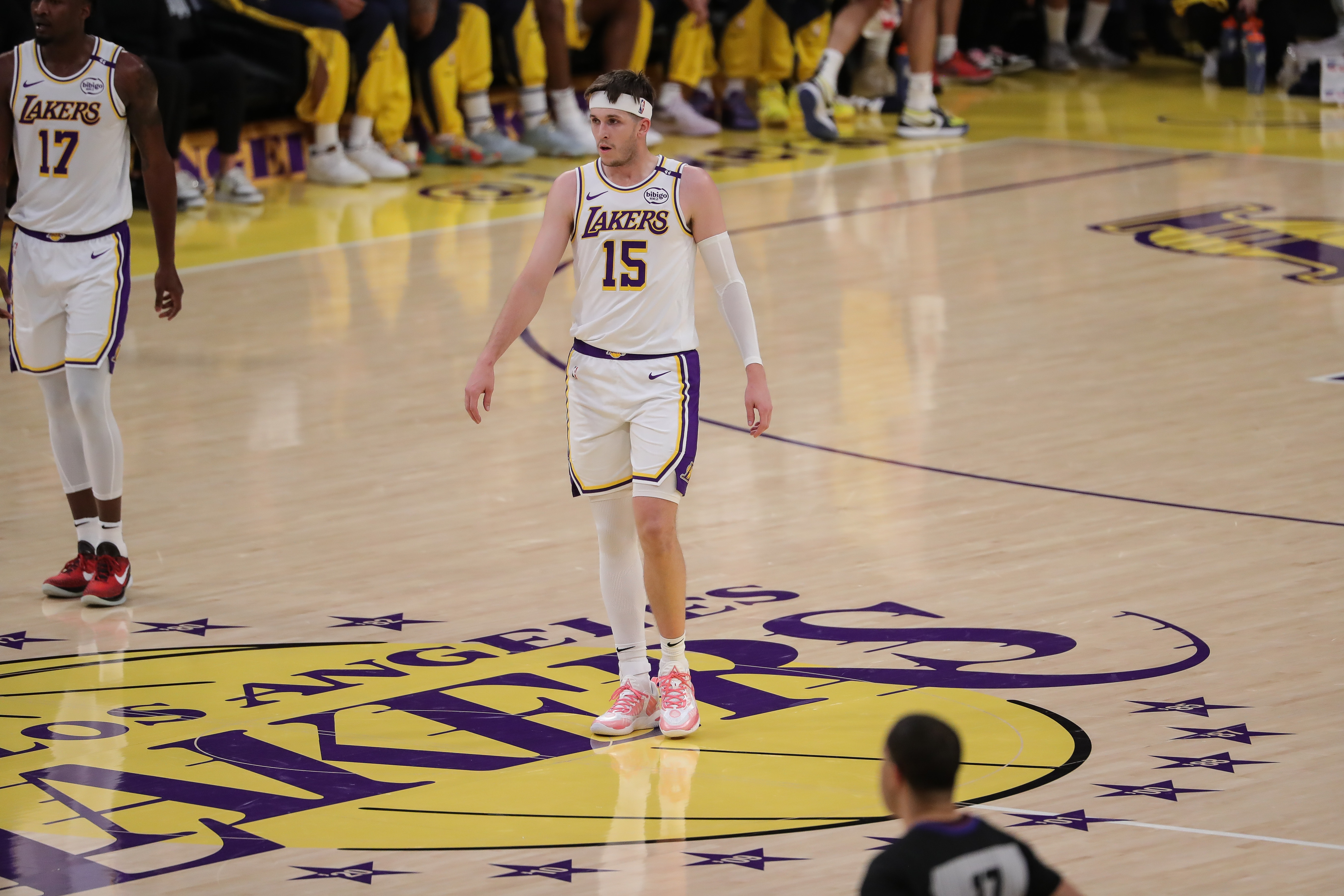  昨天驅(qū)逐憋著火呢！里夫斯21中9砍下32分7助 罰球13中12