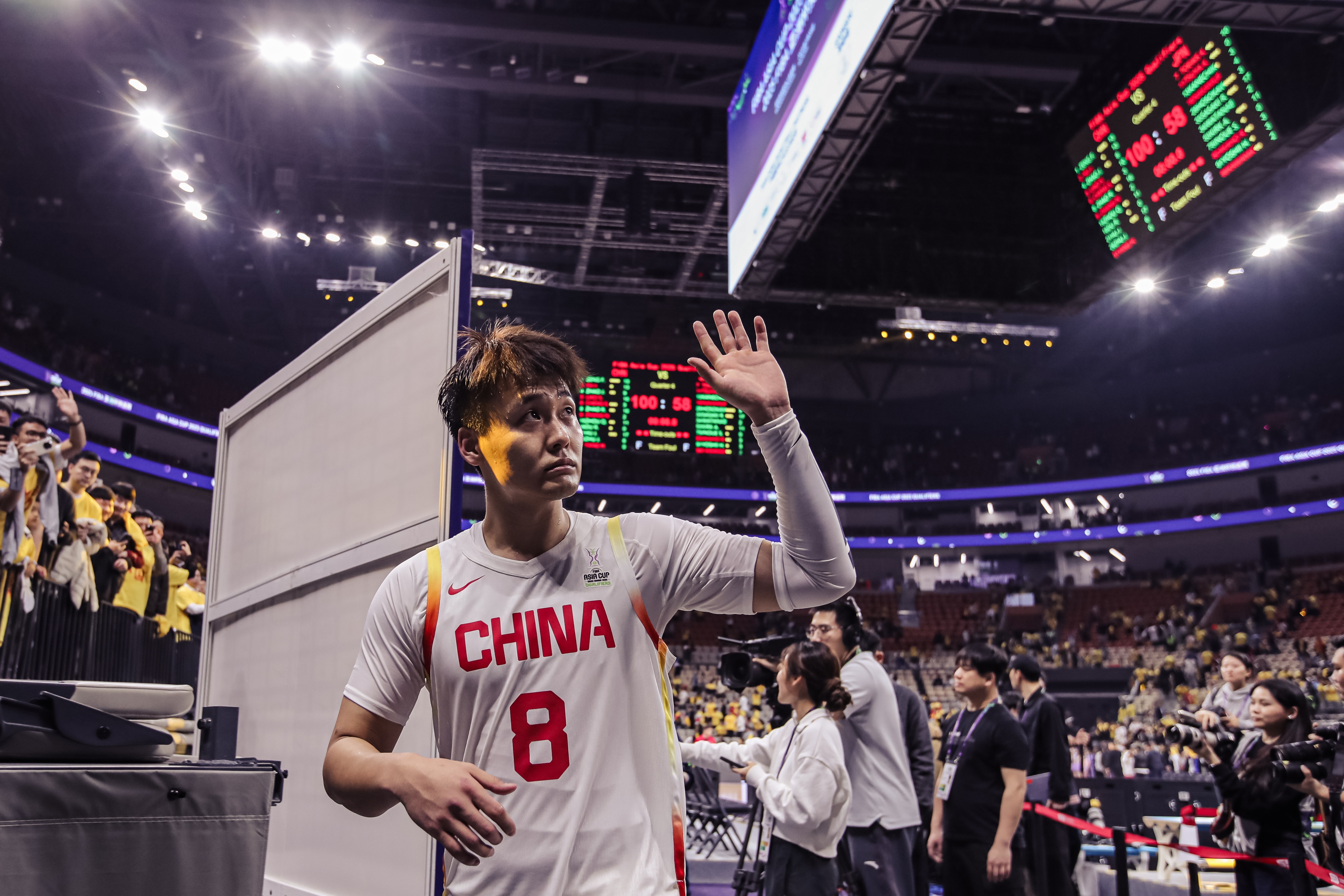  奠定基調(diào)！趙睿三分4中3攻下15+5+5 次節(jié)連得10分帶隊(duì)拉開(kāi)分差